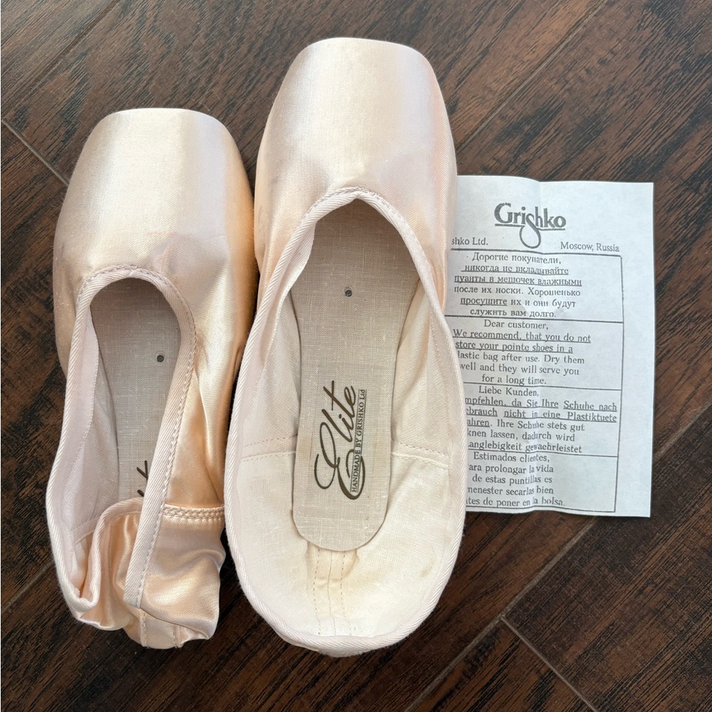 Grishko Pointe Shoes Made in Russia size 5.5